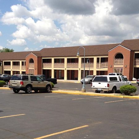 Days Inn Kansas City-Worlds Of Fun Eksteriør bilde