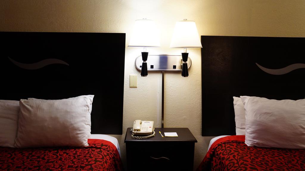 Days Inn Kansas City-Worlds Of Fun Rom bilde